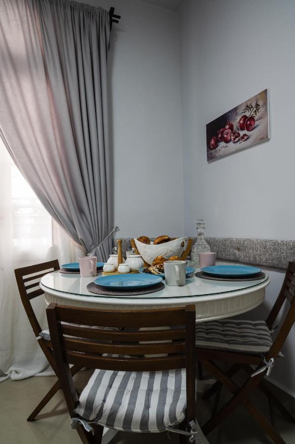 Polytimon, An Athenian Neoclassical Apartment Exterior photo