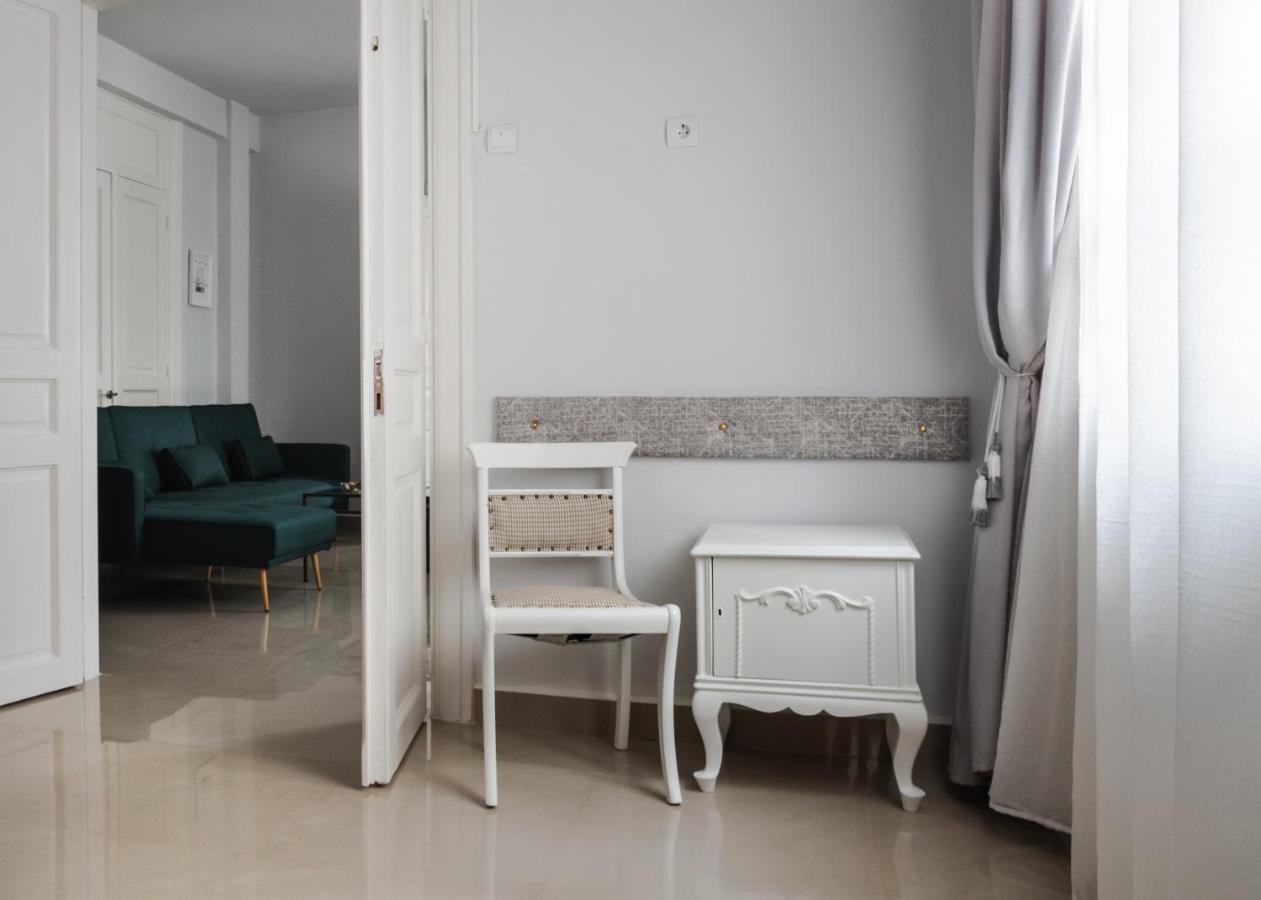 Polytimon, An Athenian Neoclassical Apartment Exterior photo